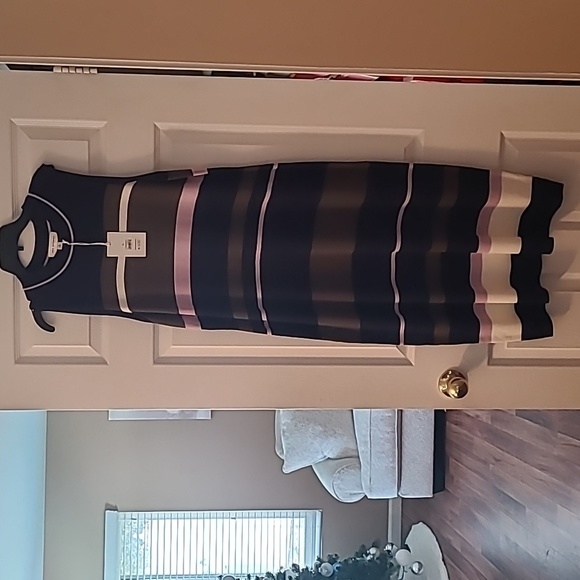 free assembly Dresses & Skirts - FREE ASSEMBLY SWEATER MIDI DRESS SIZE XL